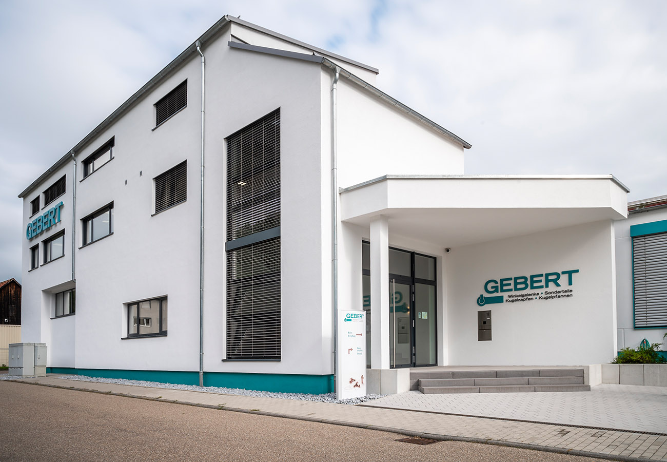 Drohnenansicht des Firmengebäudes der Gebert GmbH & Co. KG
